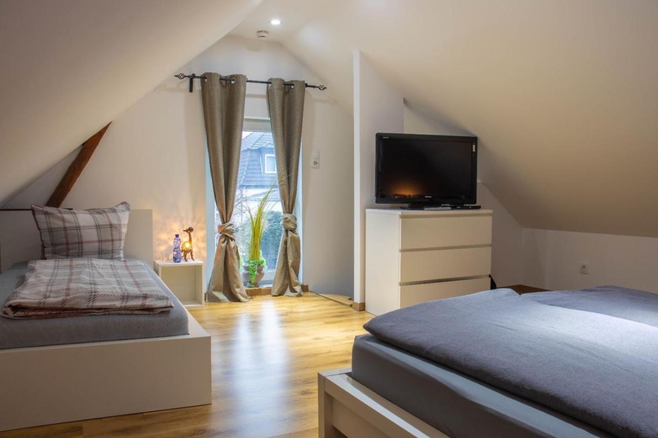 Kleine Gemuetliche Einliegerwohnung Mit Garten Und Pool Nordstemmen Exteriör bild